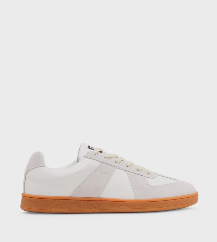 WALTOR Lace-Up Sneakers