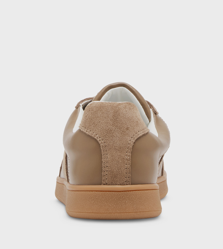 WALTOR Lace-Up Sneakers