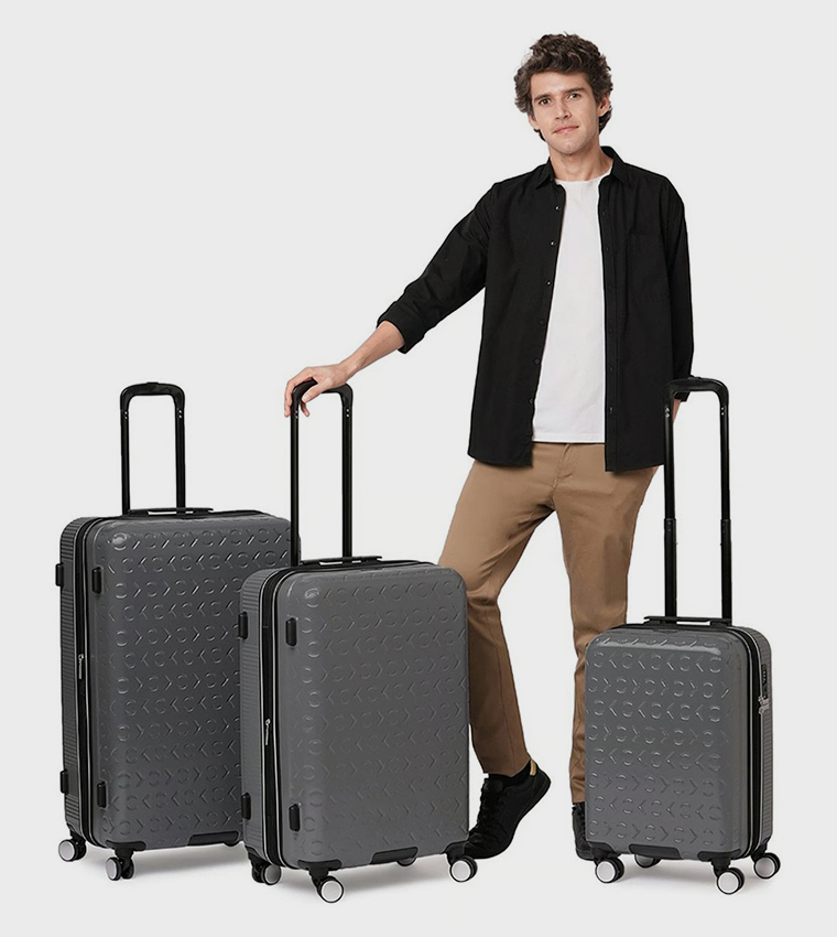 حقيبة بعجلات فلاي كنترول صلبة كبيرة، 51.4 سم