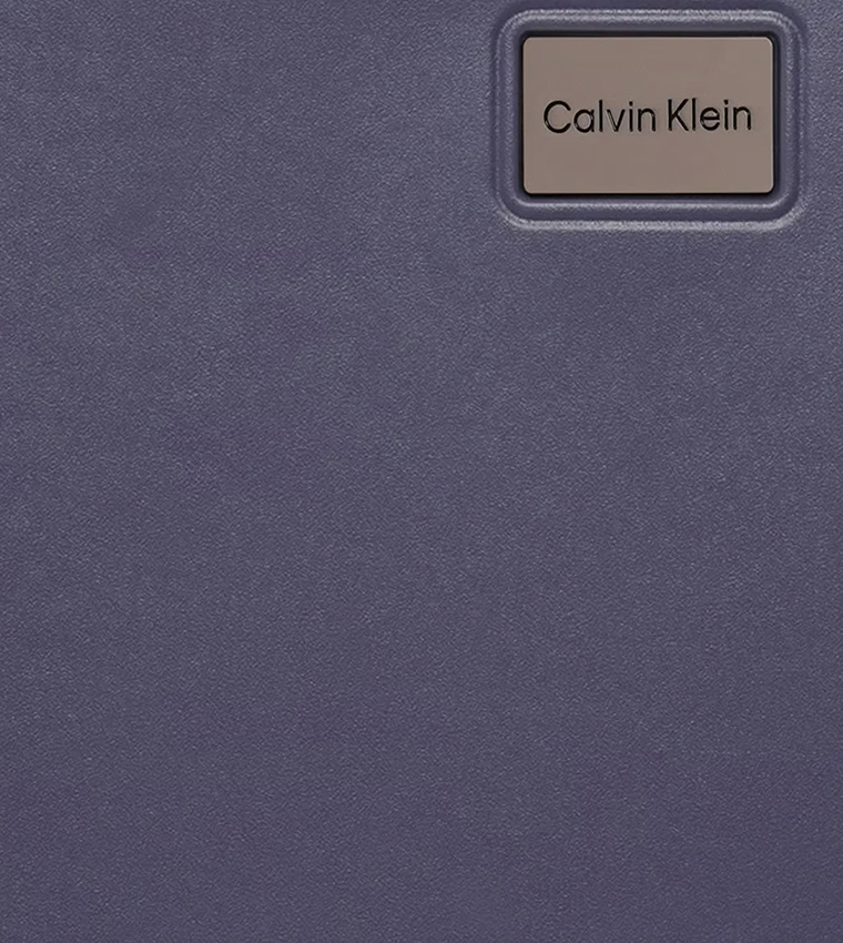 حقيبة بليكر ستريت بعجلات صلبة صغيرة ، 37 سم