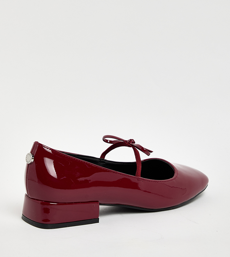 EGRET Shiny Square Toe Mary Jane Pumps