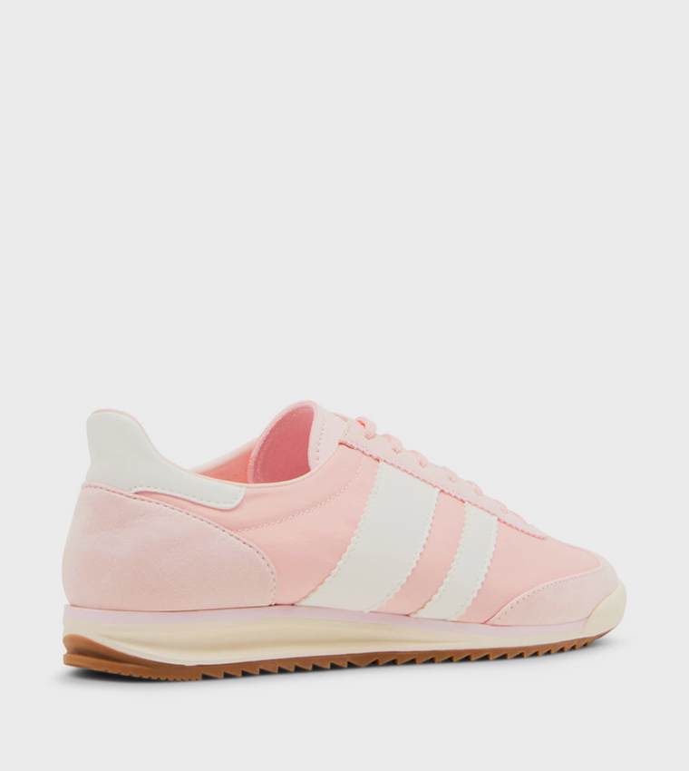 سنيكرز بلونين