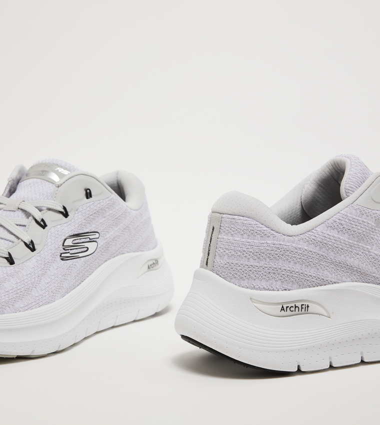 ARCH FIT Logo Detail Walking Shoes
