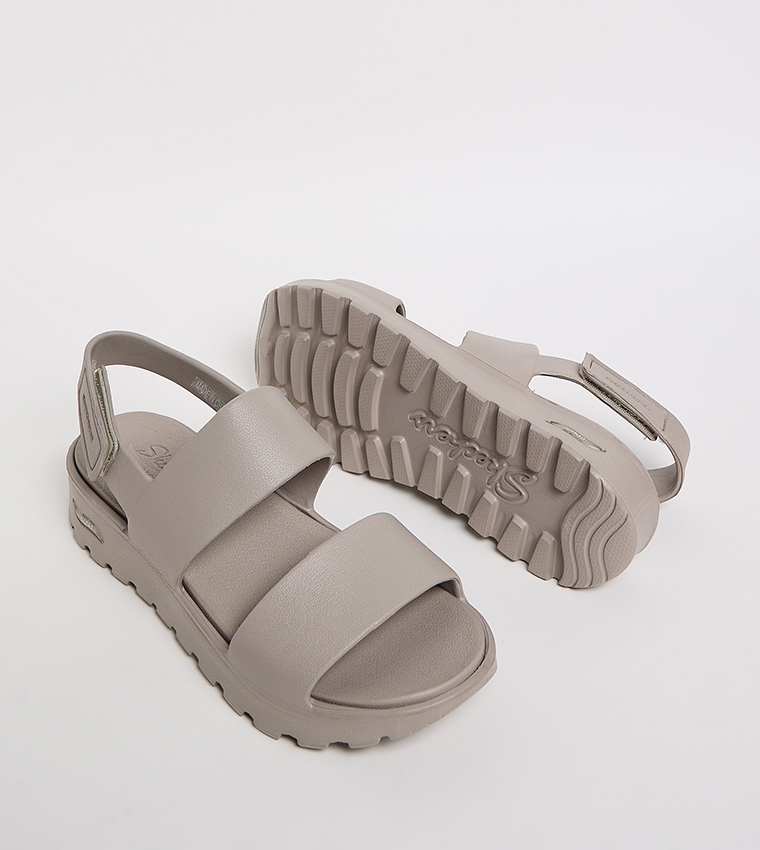 ARCH FIT FOOTSTEPS - DAY DREAM Casual Sandals