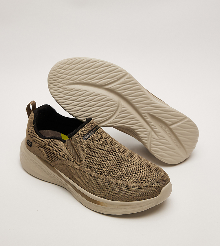 SLADE - ROYCE Mesh Slip-On Shoes