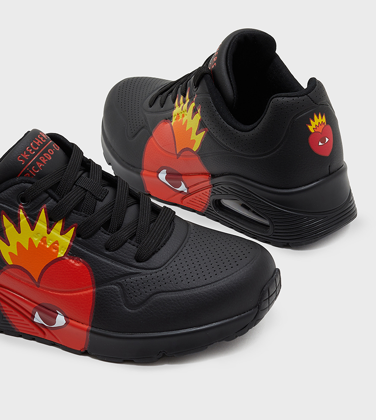 UNO Lace-Up Sneakers