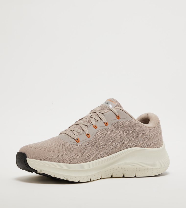 ARCH FIT Logo Detail Walking Shoes