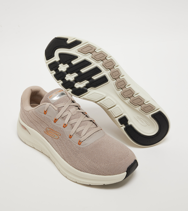 ARCH FIT Logo Detail Walking Shoes