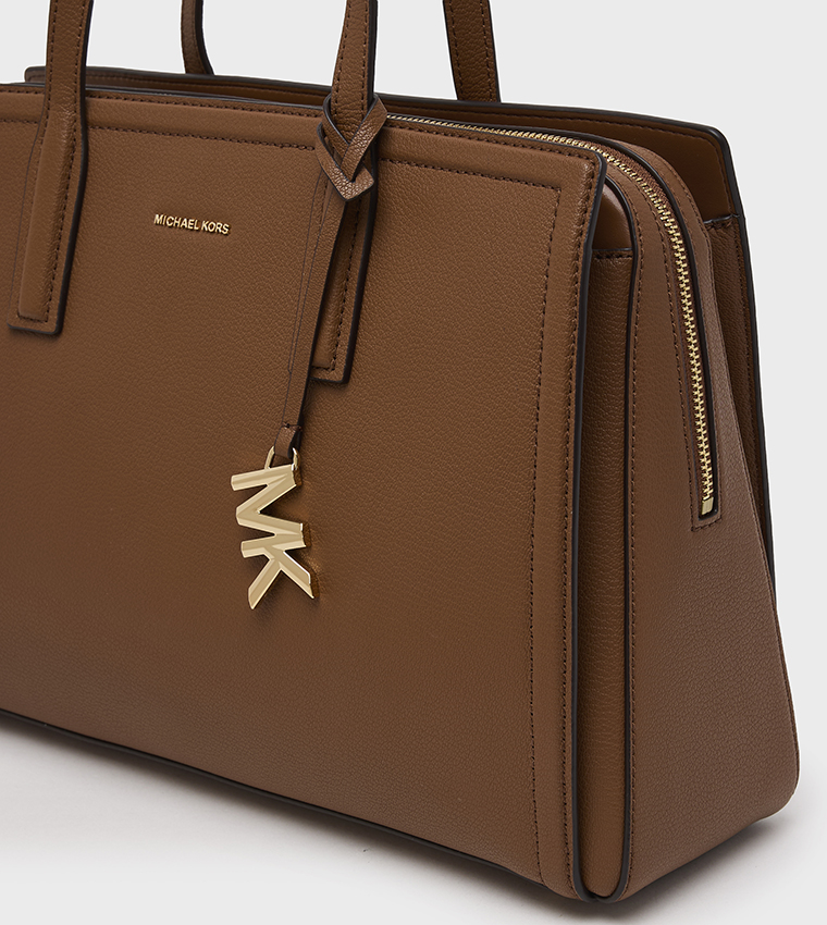 شنطة كتف نسائية بسحاب