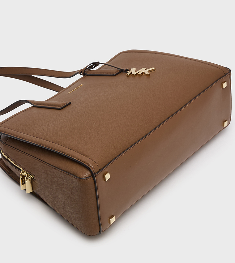 شنطة كتف نسائية بسحاب