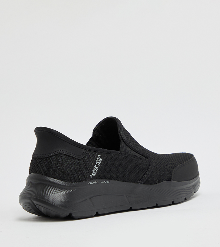 EQUALIZER 5.0 Textured Slip-On Shoes