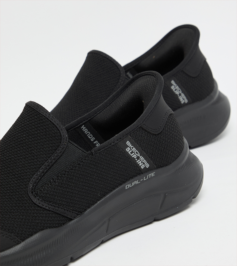 EQUALIZER 5.0 Textured Slip-On Shoes