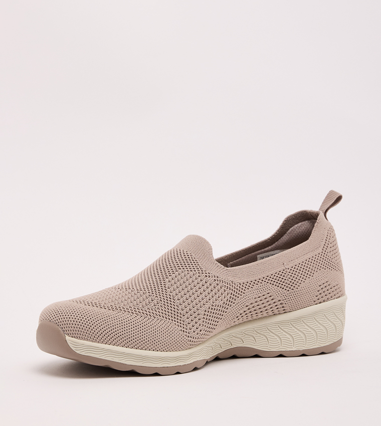 UP-LIFTED Mesh Slip-On Shoes