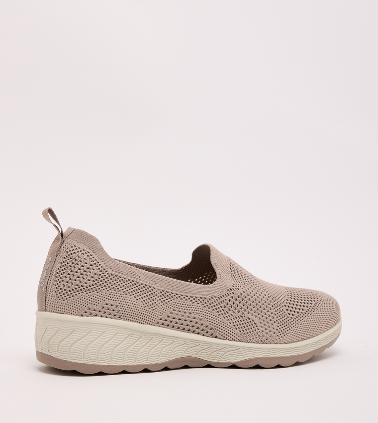 UP-LIFTED Mesh Slip-On Shoes