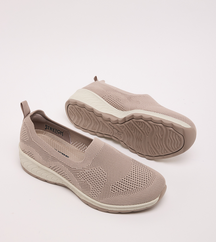 UP-LIFTED Mesh Slip-On Shoes