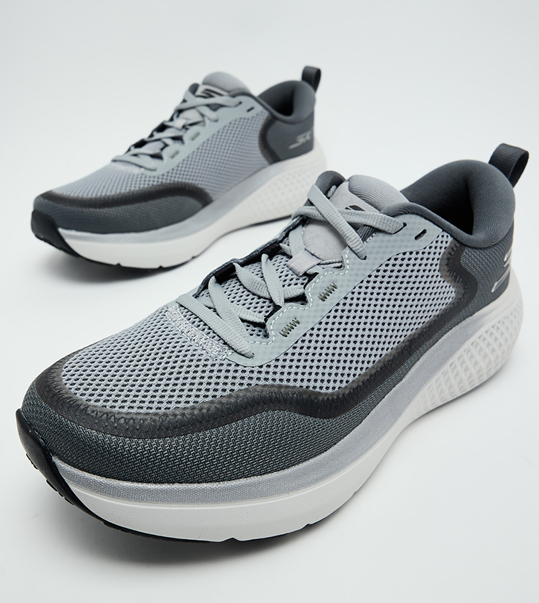 GO RUN SUPERSONIC MAX Lace-Up Shoes