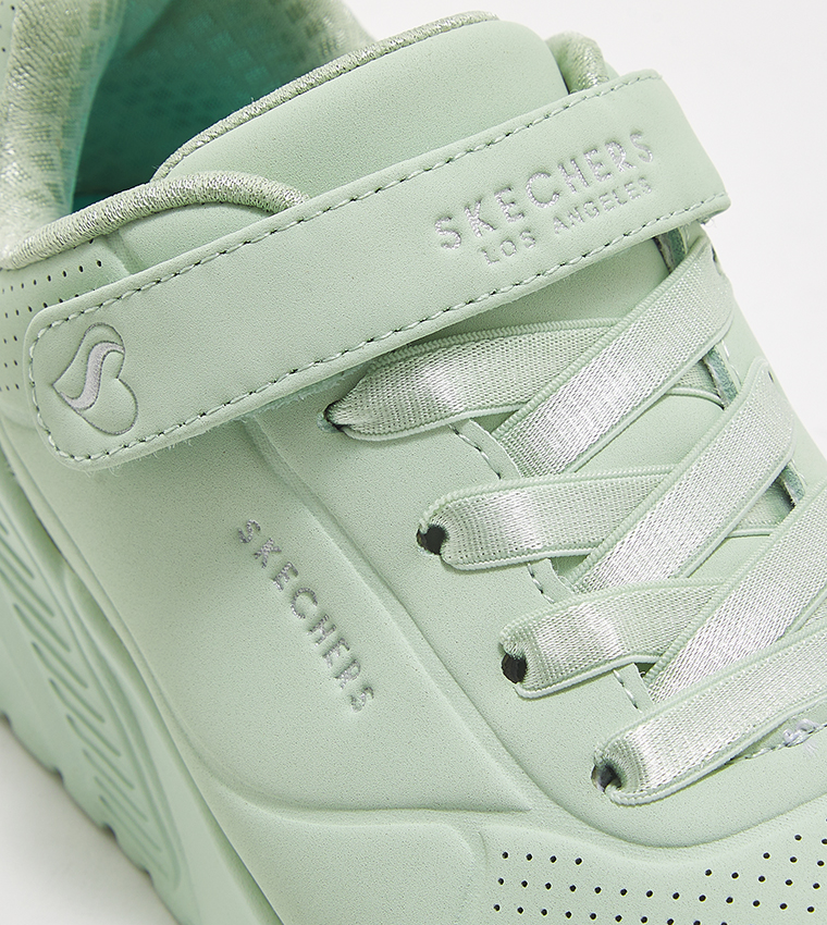 UNO Lite Velcro Closure Sneakers