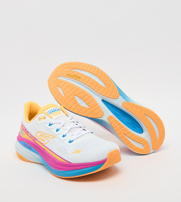 MAX CUSHIONING PROPULSION Running Shoes