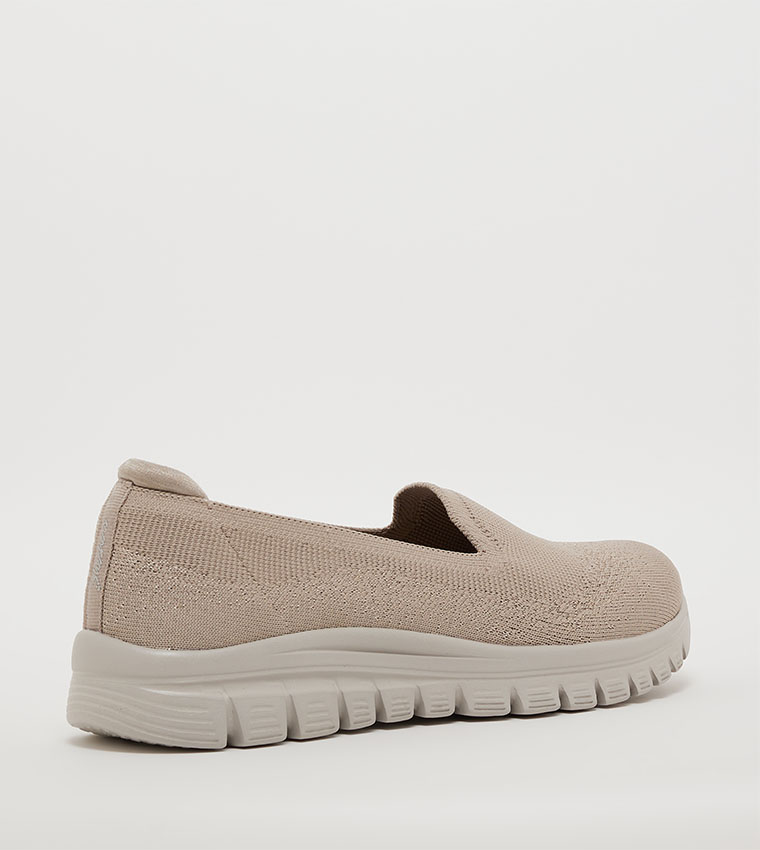 GRACEFUL Slip-On Casual Shoes