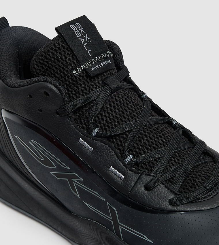 PURE KLUTCH Basketball Shoes