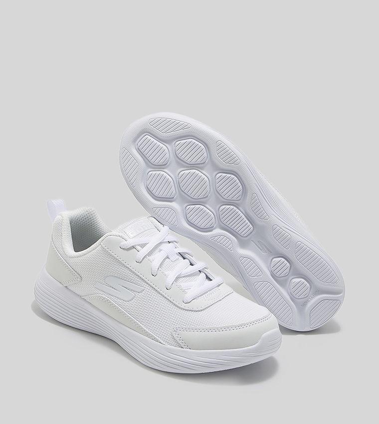 GO RUN 400 V2 Lace-Up Shoes