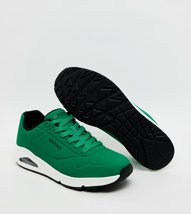 سنيكرز أونو برباط وشعار 