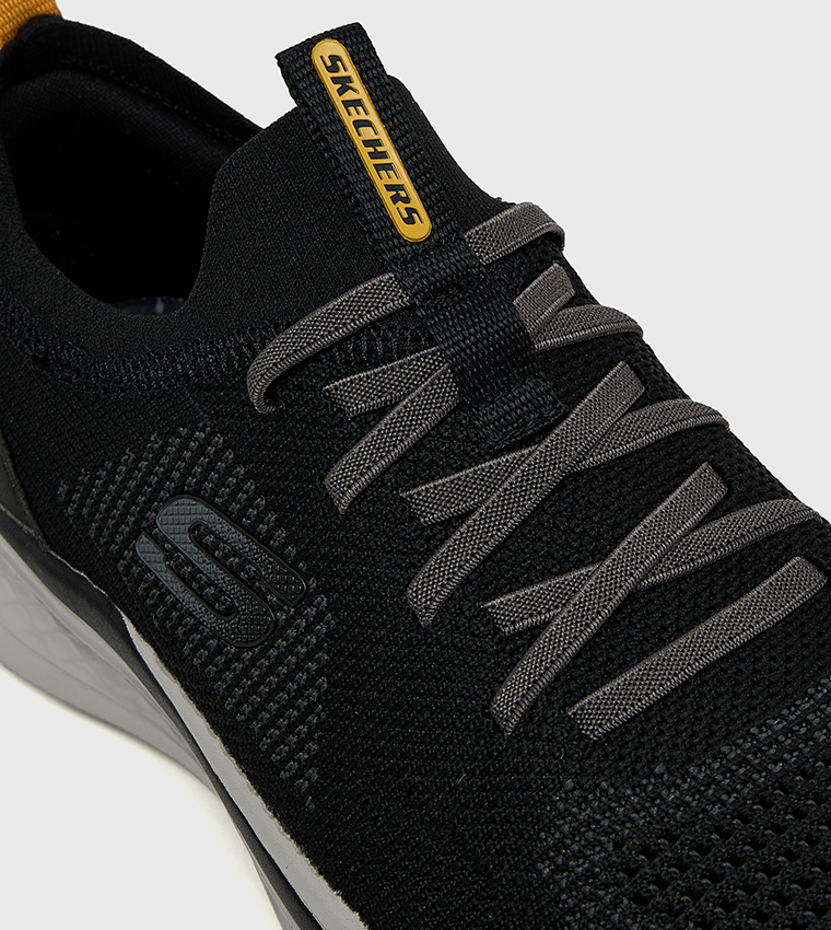 حذاء سليب اون 