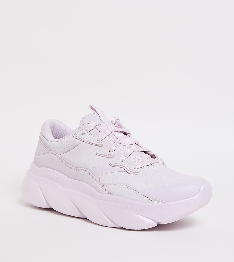 VAPOR STEP - JET SETTER Mid Top Sneakers