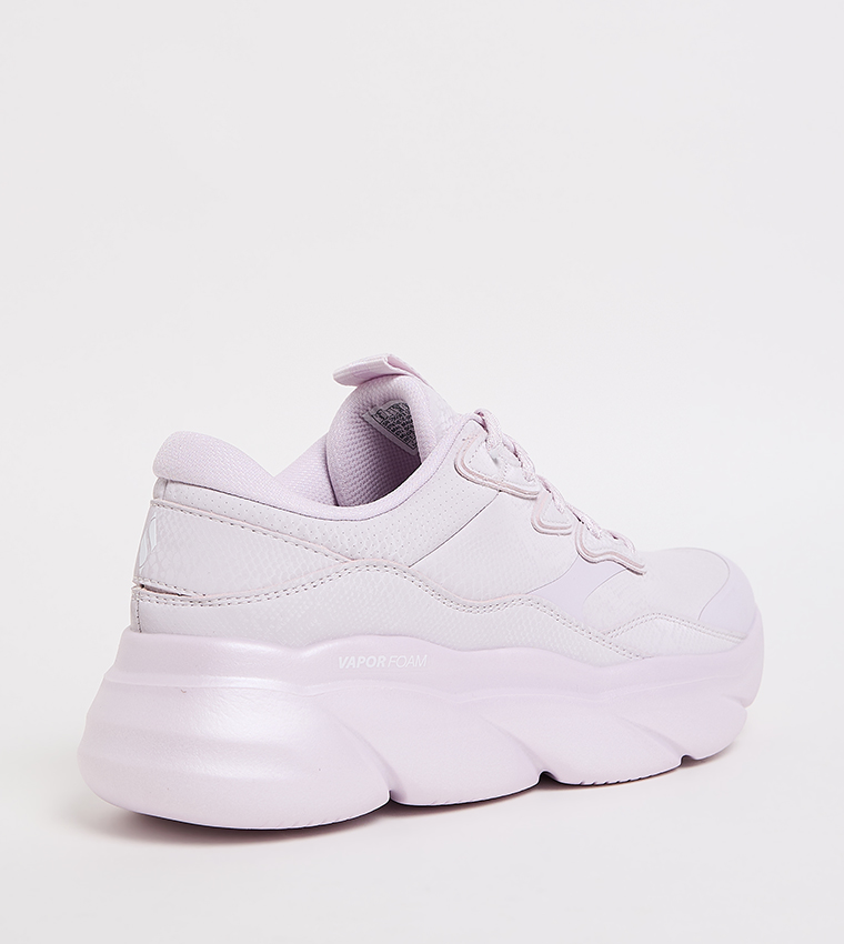 VAPOR STEP - JET SETTER Mid Top Sneakers