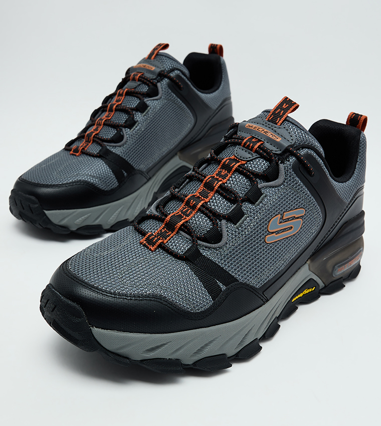 حذاء ماكس بروتكت برباط للمشي الجبلي