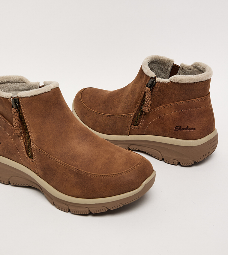 EASY GOING Zippered Ankle Boots