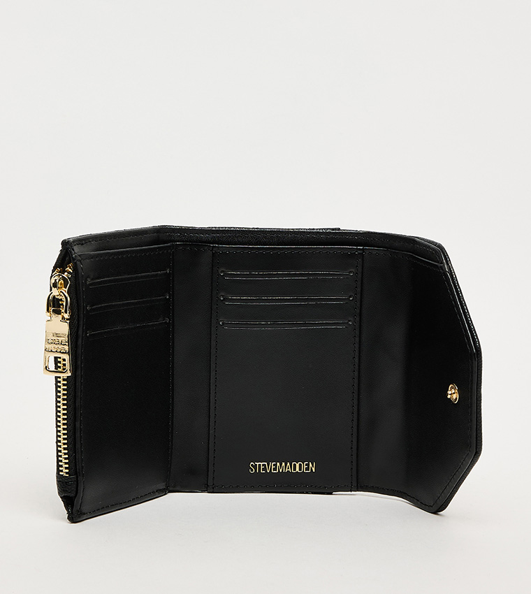 محفظة ثلاثية الطي بغطاء مبطن