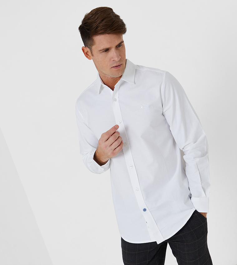 White shirt large sales collar