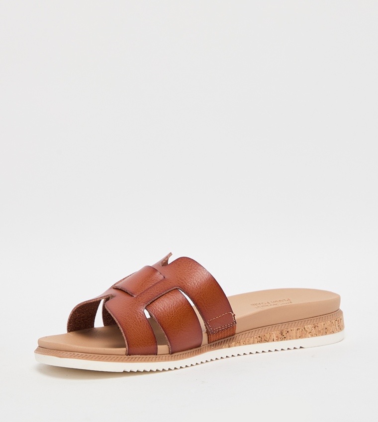 PEAK LOOK Flat Sandals