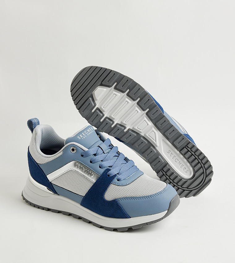 RUNWAY - POSH GAL Lace-Up Sneakers