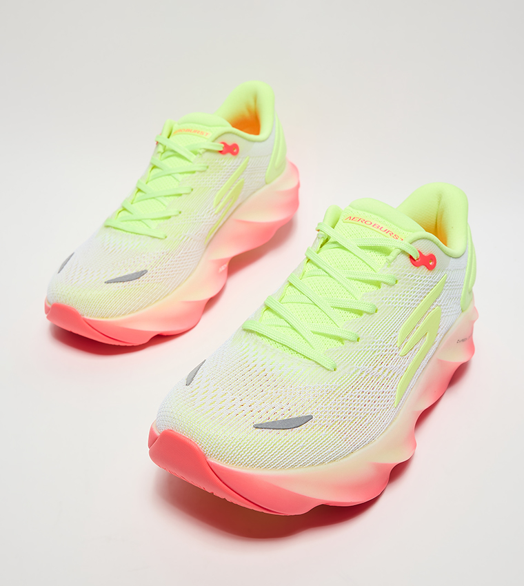 AERO BURST Running Shoes