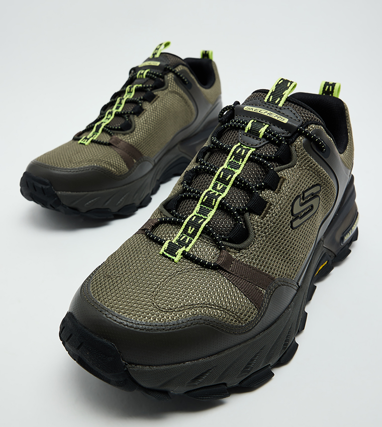 حذاء ماكس بروتكت برباط للمشي الجبلي