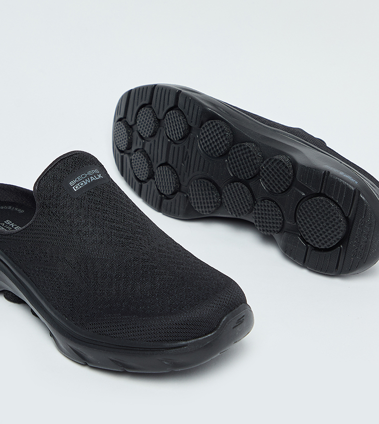 GO WALK 7 Clogs