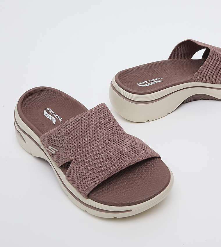 GO WALK ARCH FIT 2.0 - DAKOTA Sandals
