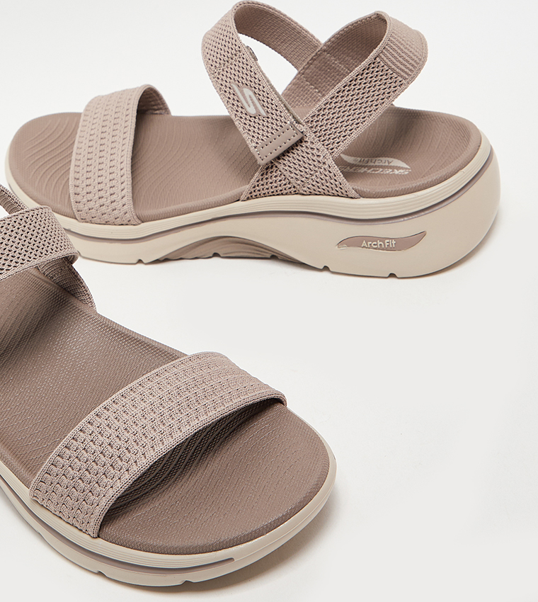 GO WALK ARCH FIT 2.0 Casual Sandals