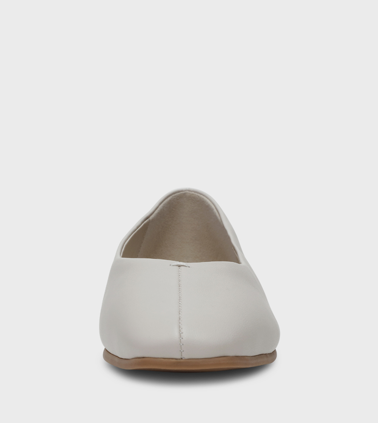 SLIQUE Almond Toe Ballerinas