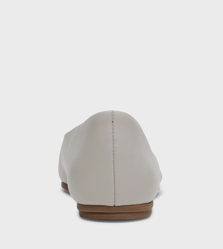 SLIQUE Almond Toe Ballerinas