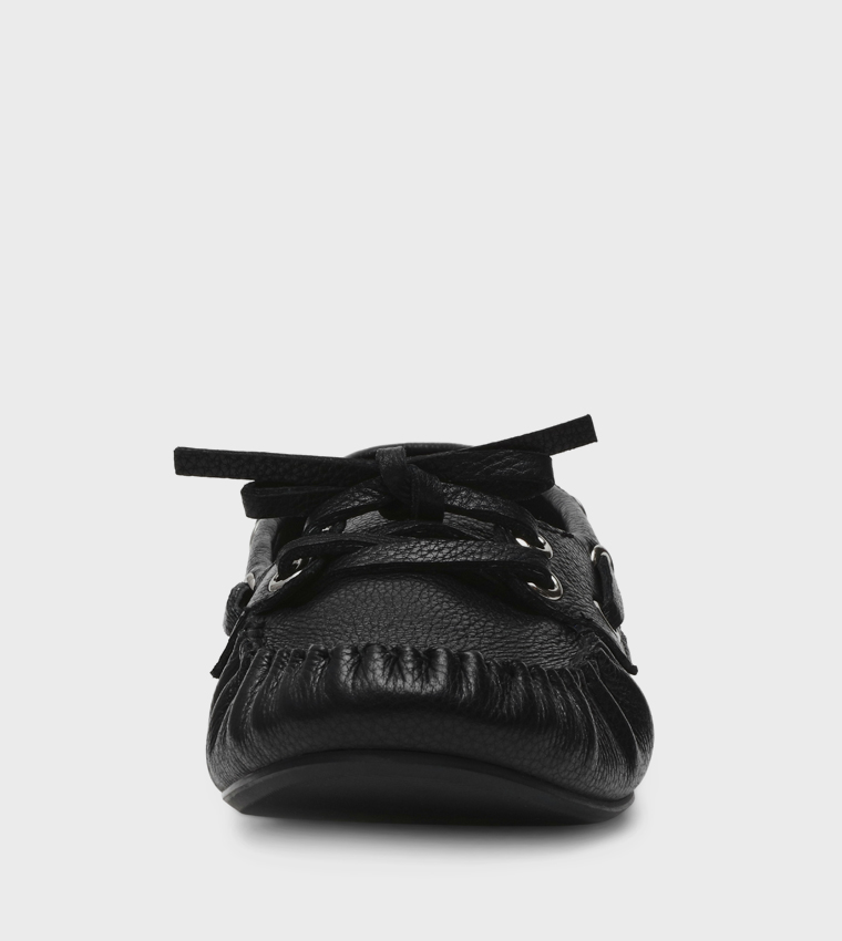 CASHBACK Textured Boat Shoes