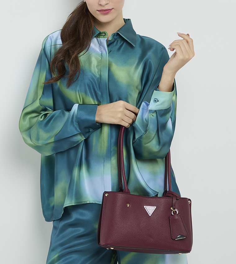 شنطة كتف ميريديان بشعار 