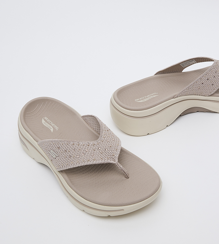 GO WALK ARCH FIT 2.0 - CLAIRE Sandals