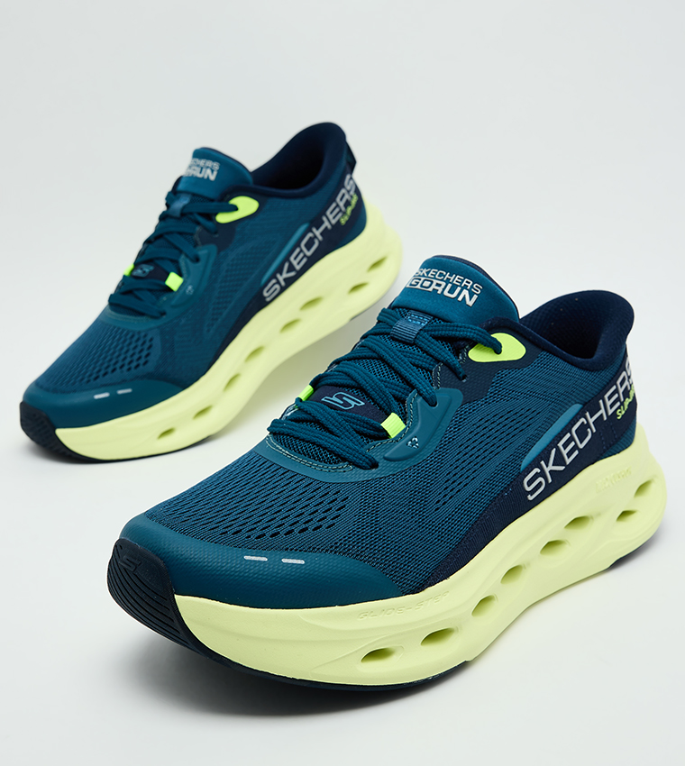 MAX CUSHIONING GLIDE-STEP Lace-Up Running Shoes
