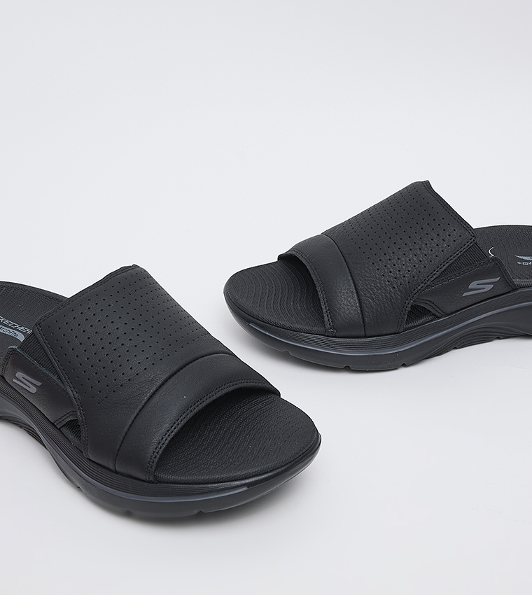 Go Walk Arch Fit 2.0 Textured Comfort Sandals