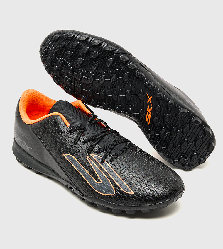 CLUB TF Football Shoes