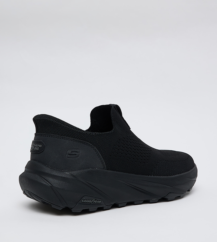 CONNER Round Toe Slip-On Shoes