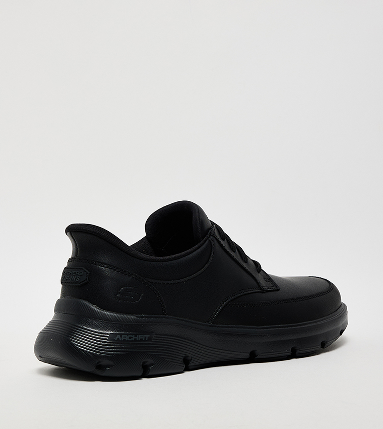 ARCH FIT GARZA Walking Shoes